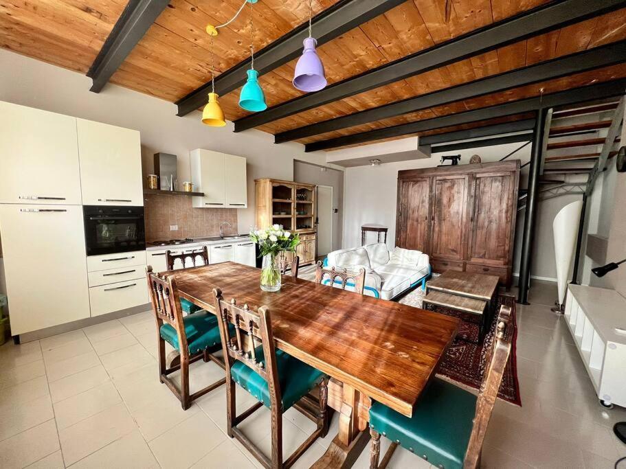 Loft Cianosi - Appartamento Nel Cuore Di Livorno Luaran gambar