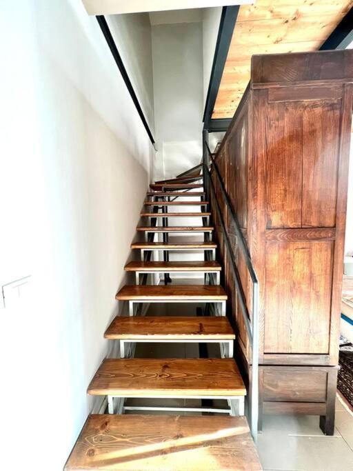 Loft Cianosi - Appartamento Nel Cuore Di Livorno Luaran gambar