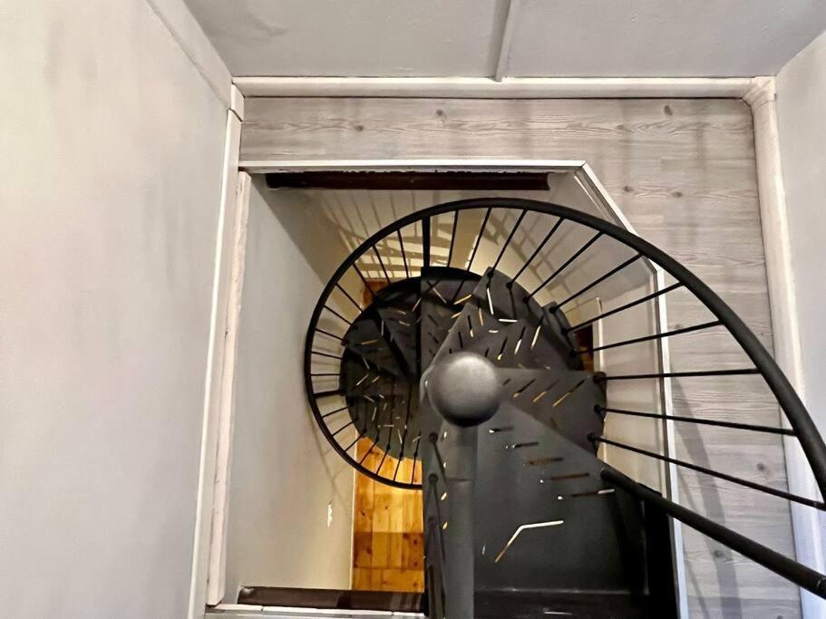 Loft Cianosi - Appartamento Nel Cuore Di Livorno Luaran gambar