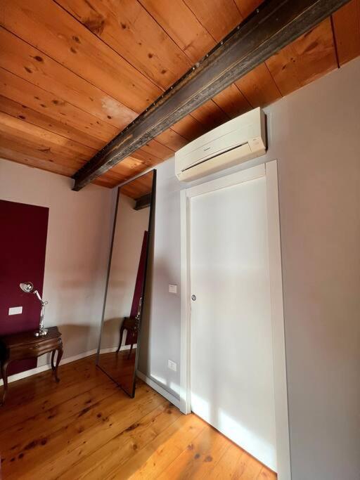 Loft Cianosi - Appartamento Nel Cuore Di Livorno Luaran gambar